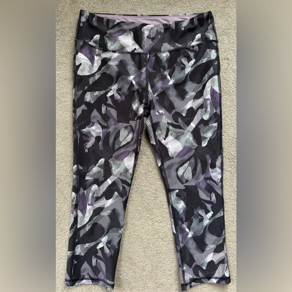 Marika workout leggings/capris‎ (Black, Gray, Purple) $42 Size Large 12-14